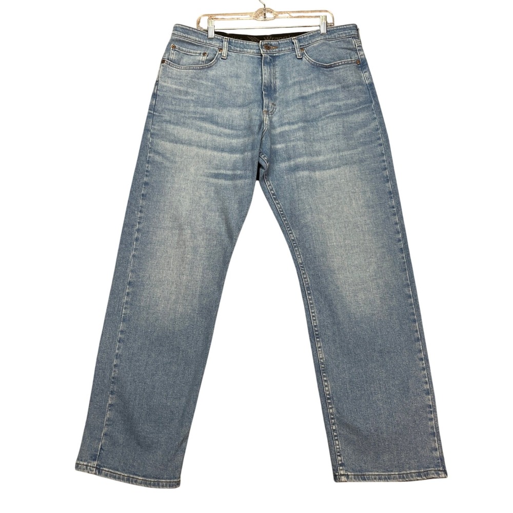 Wrangler Authentics Jeans Mens 36x32 Light Wash Straight Leg Denim Stretch Waist
